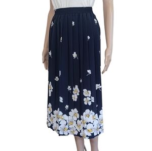 TanJay Pleated Floral Skirt Size 12